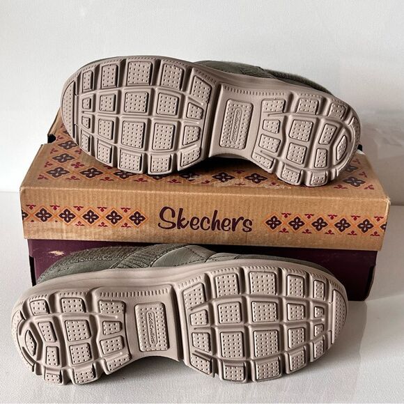 Skechers Easy Going New Road Nylon Water Repellent Slip- Ons - Picture 6 of 6